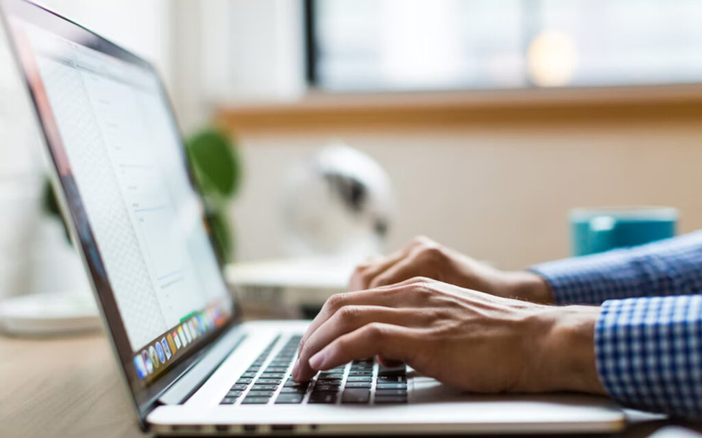 description to boost your listing on Bayut