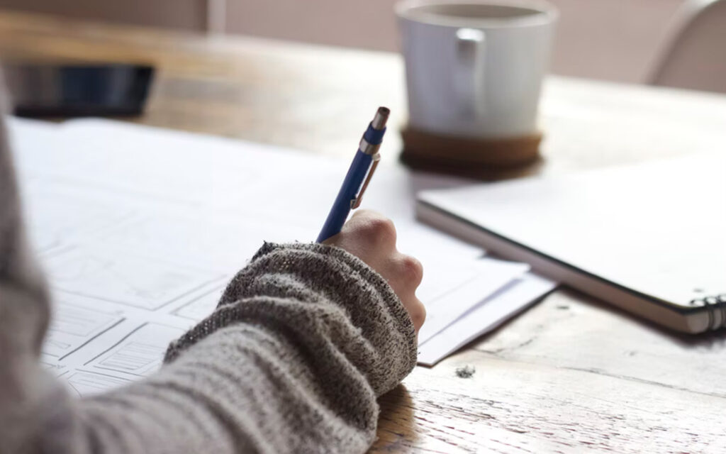 contacting warm leads to gather information